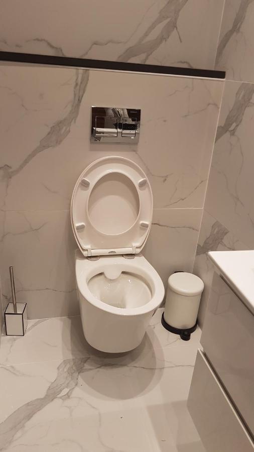Exclusive Guest Room Bene Beraq Екстер'єр фото