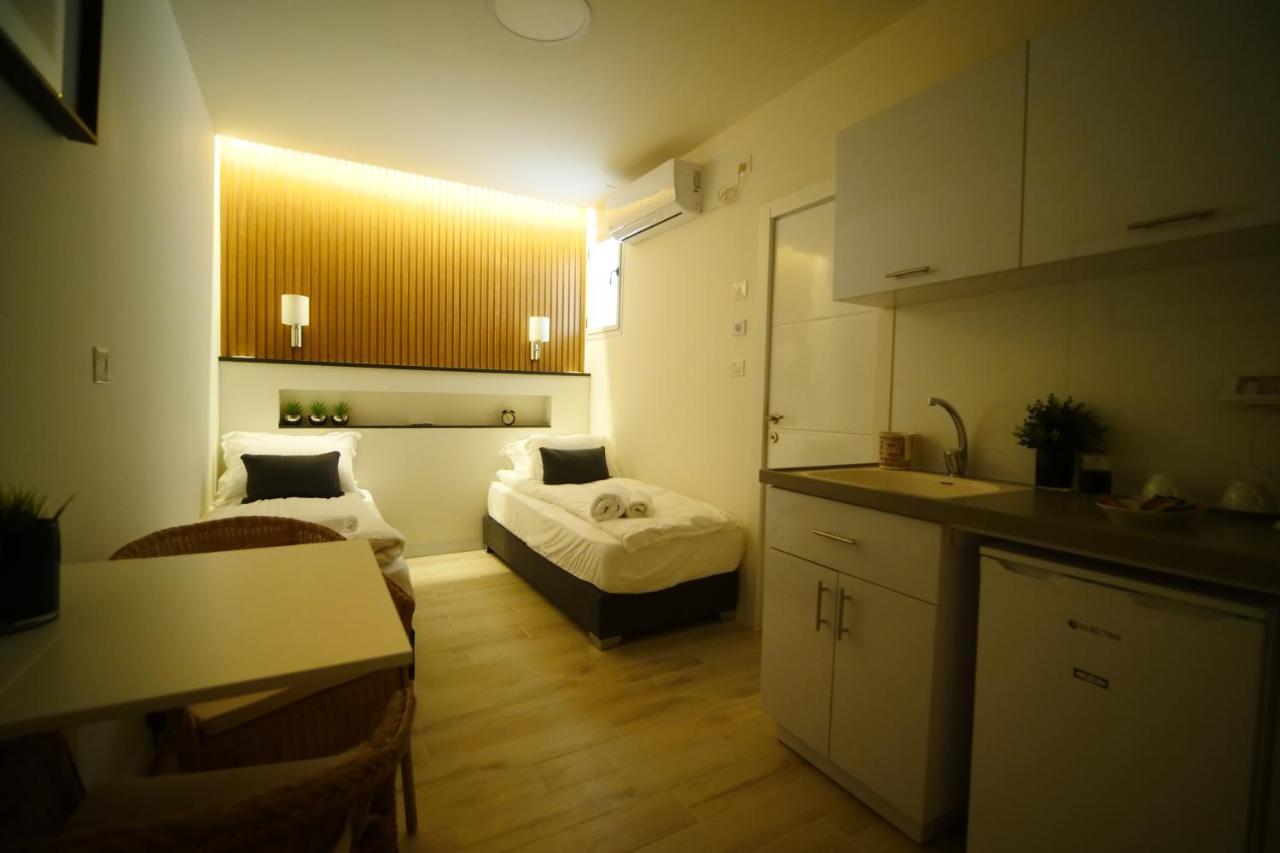 Exclusive Guest Room Bene Beraq Екстер'єр фото